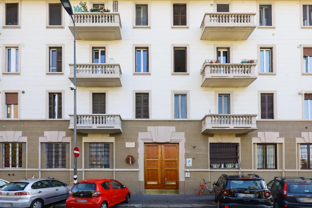 Paki Home Nel Cuore Dei Navigli Di Milano Zewnętrze zdjęcie